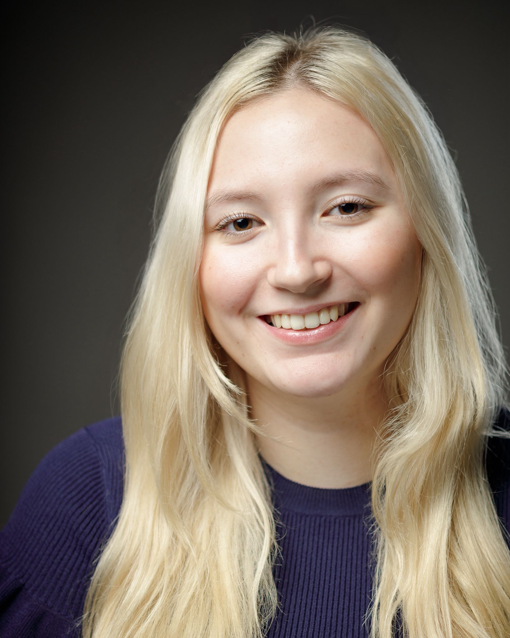 Elise - Care Home Singer serving Glasgow, Falkirk and Stirling